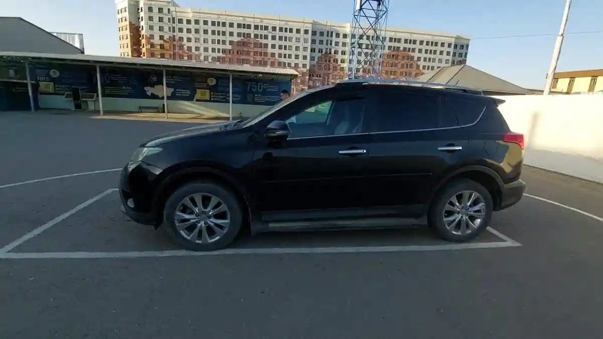 Toyota RAV4 2014 года за 8 000 000 тг. в Шымкент