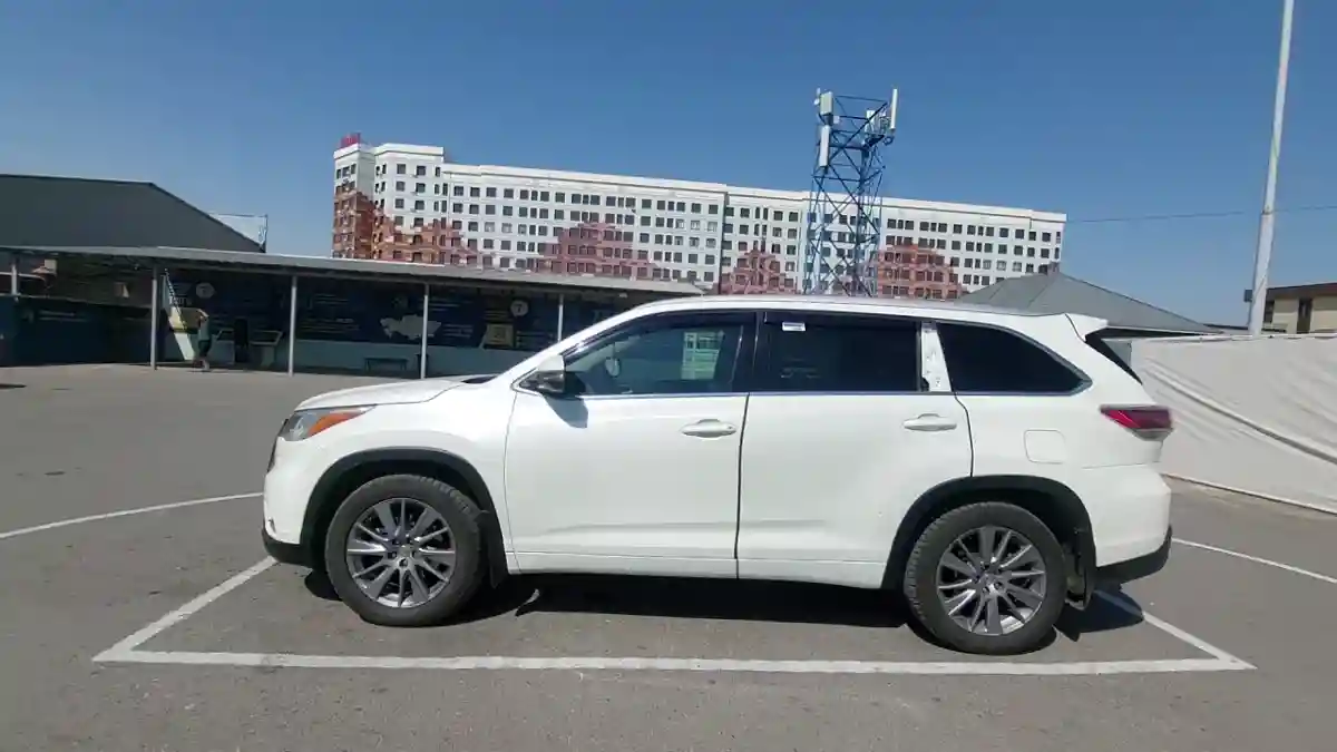 Toyota Highlander 2014 года за 16 000 000 тг. в Шымкент