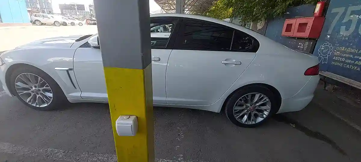 Jaguar XF 2014 года за 8 000 000 тг. в Алматы