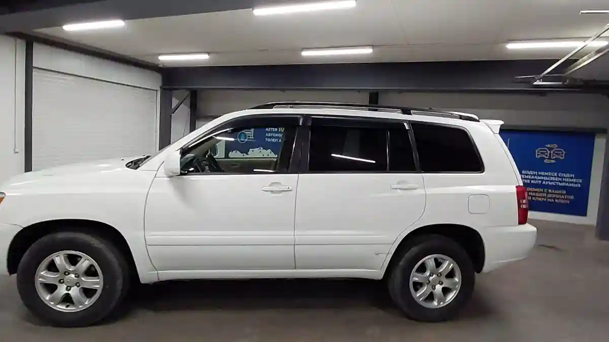 Toyota Highlander 2002 года за 5 000 000 тг. в Астана