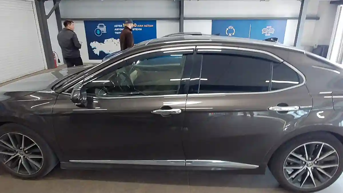 Toyota Camry 2022 года за 14 000 000 тг. в Астана