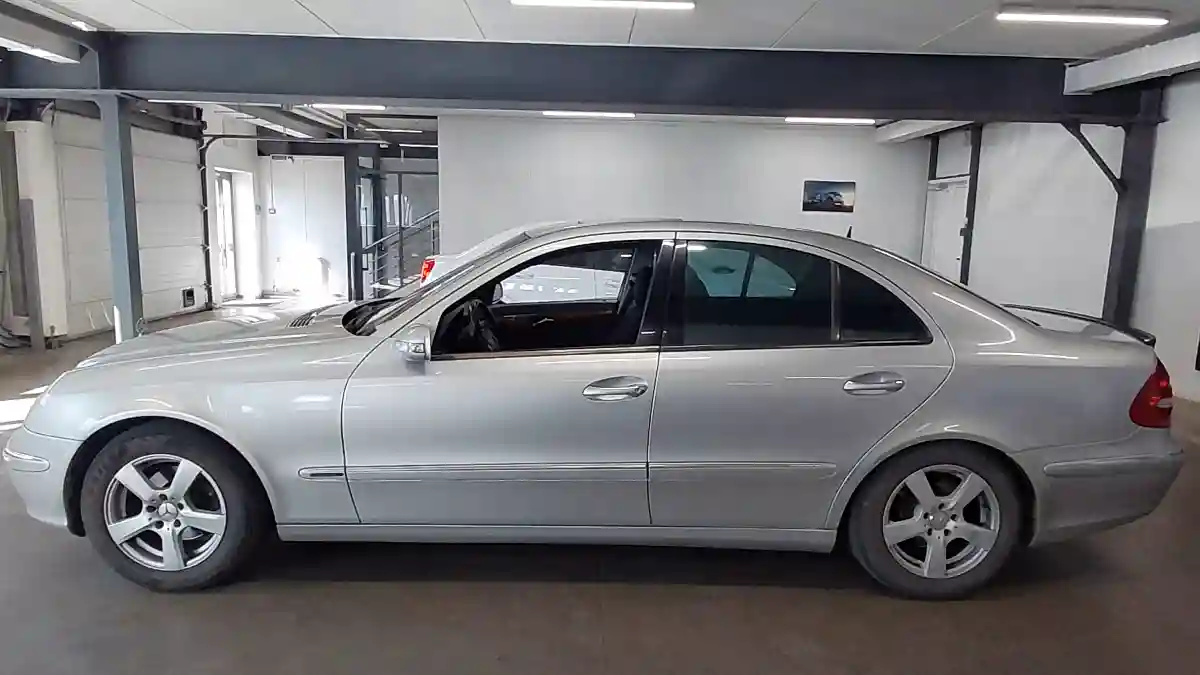 Mercedes-Benz E-Класс 2003 года за 4 200 000 тг. в Астана