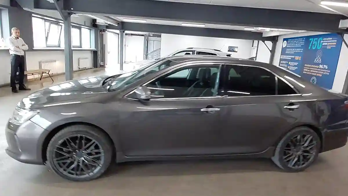 Toyota Camry 2014 года за 9 300 000 тг. в Астана