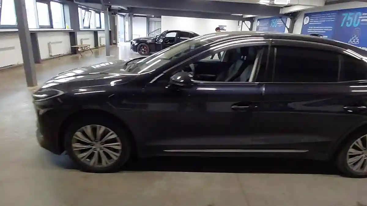 Hongqi E-QM5 2025 года за 6 500 000 тг. в Астана