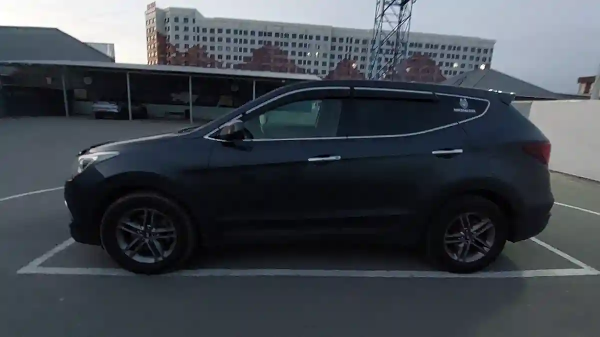 Hyundai Santa Fe 2017 года за 8 500 000 тг. в Шымкент