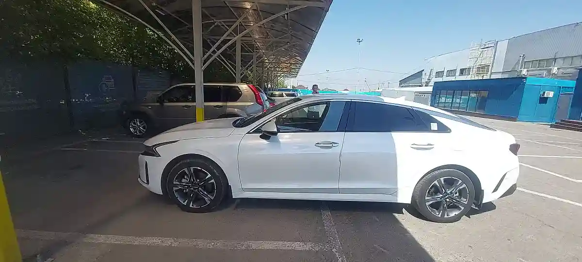 Kia K5 2026 года за 13 500 000 тг. в Алматы