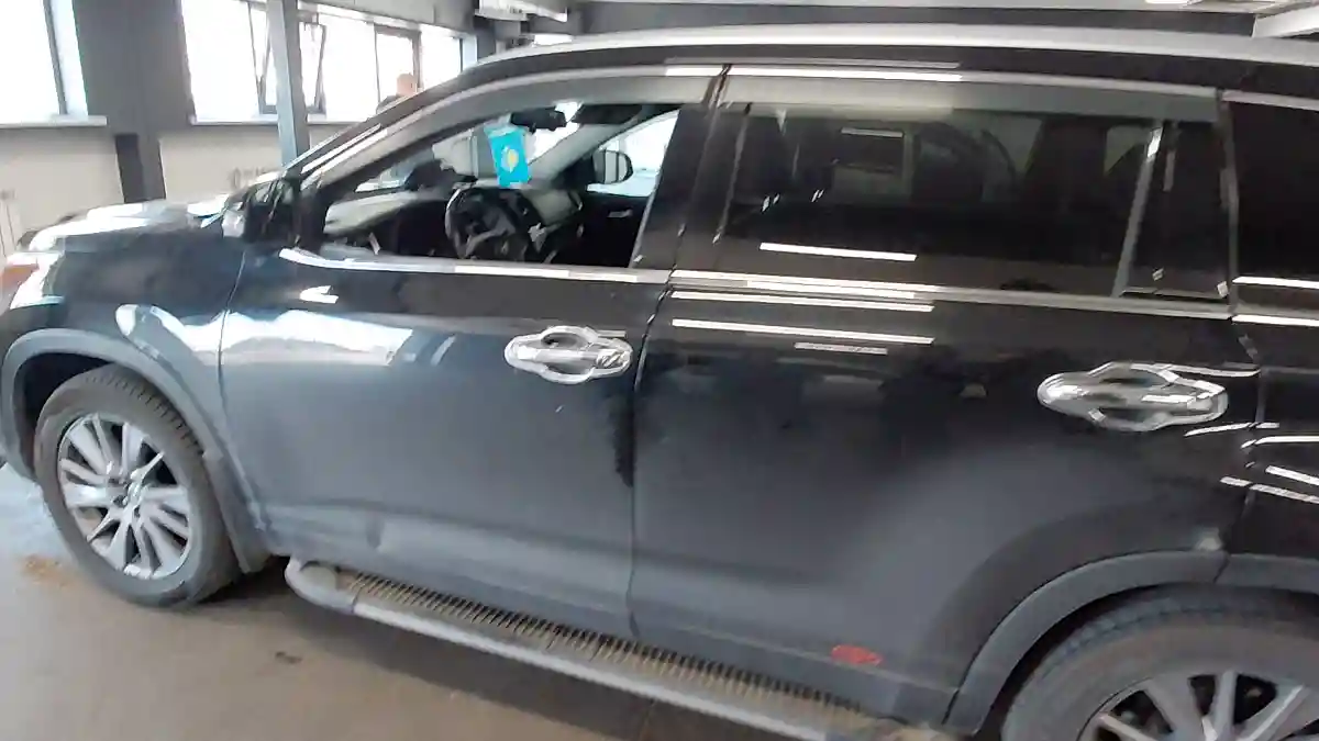 Toyota Highlander 2014 года за 14 000 000 тг. в Астана