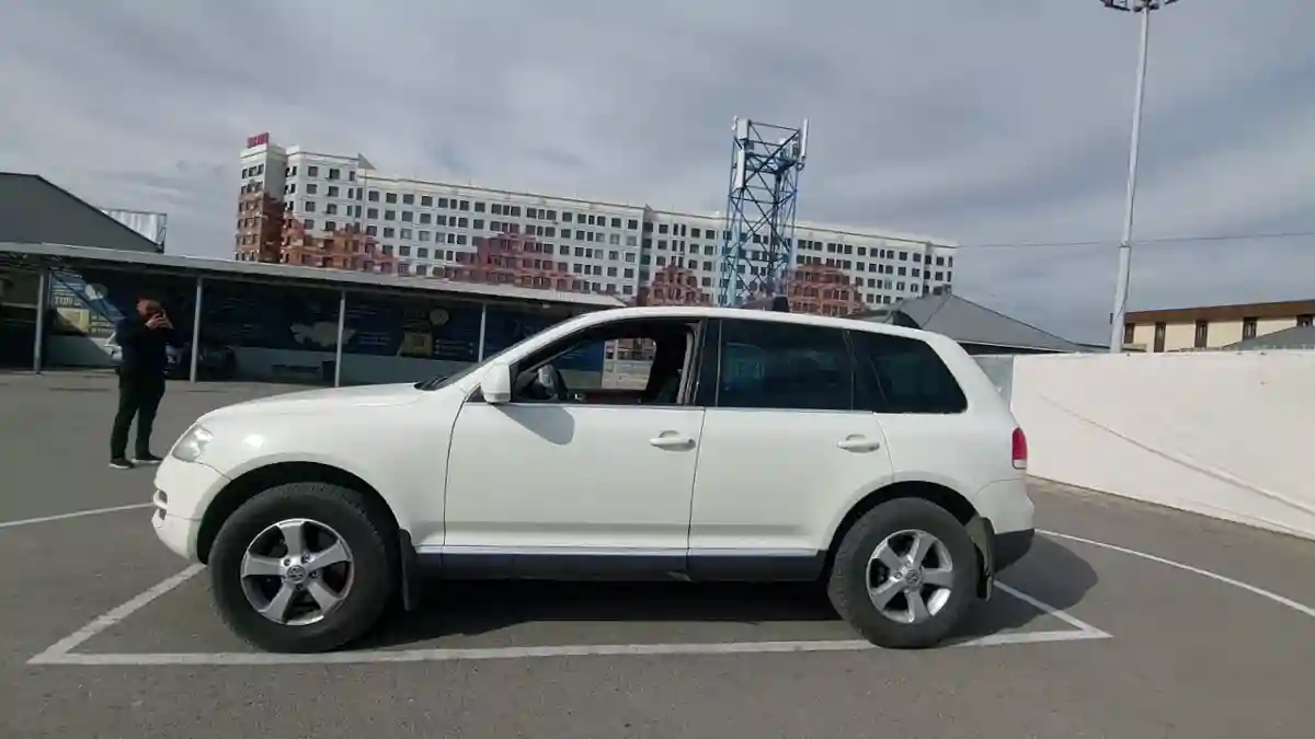 Volkswagen Touareg 2004 года за 5 000 000 тг. в Шымкент