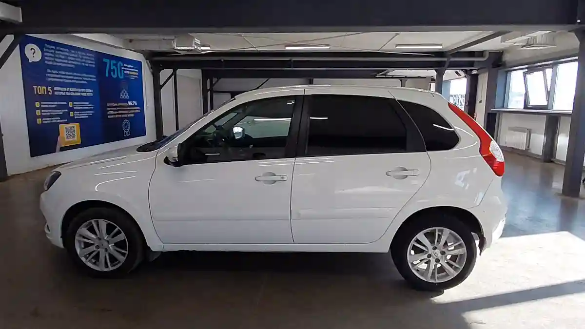 LADA (ВАЗ) Granta 2019 года за 3 800 000 тг. в Астана