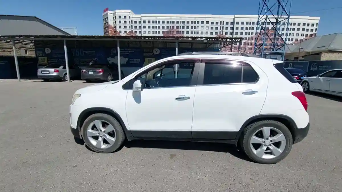 Chevrolet Tracker 2013 года за 5 500 000 тг. в Шымкент