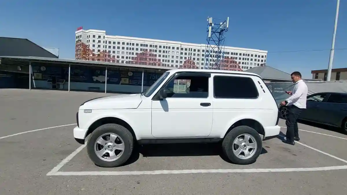 LADA (ВАЗ) 2121 (4x4) 2017 года за 2 600 000 тг. в Шымкент