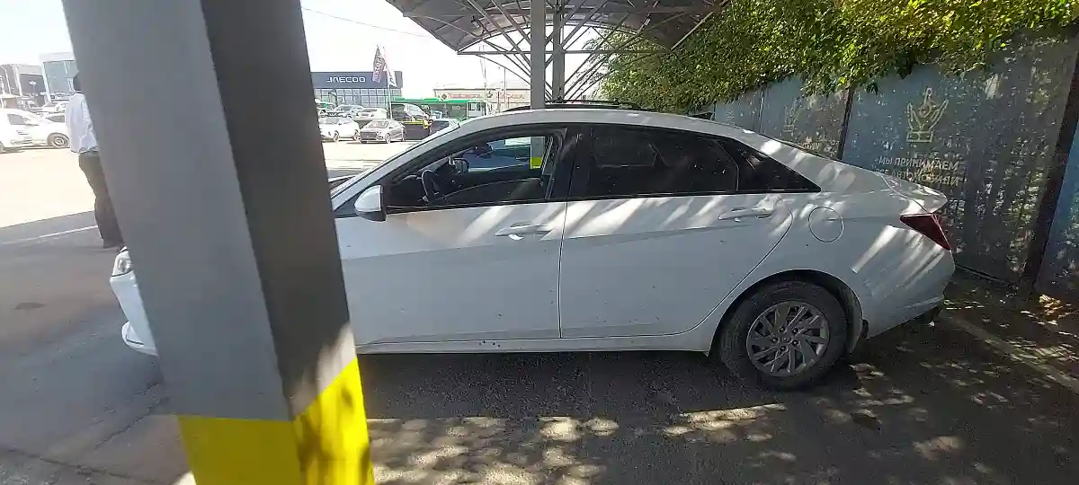 Hyundai Elantra 2022 года за 8 000 000 тг. в Алматы