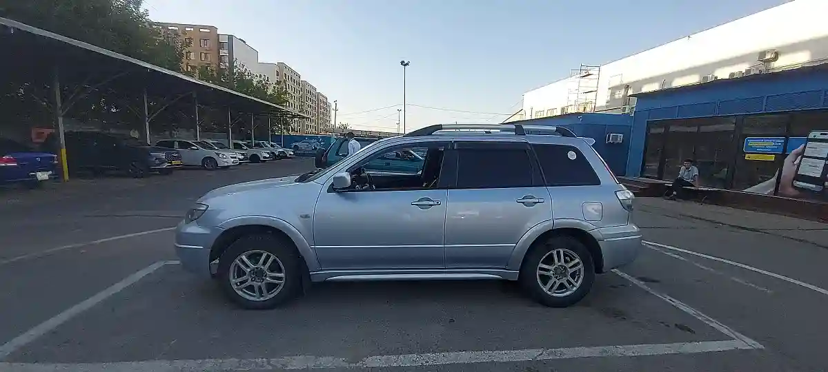 Mitsubishi Outlander 2005 года за 3 000 000 тг. в Алматы
