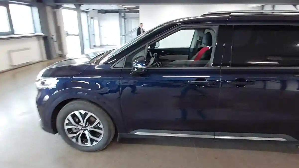 Kia Carnival 2023 года за 18 000 000 тг. в Астана