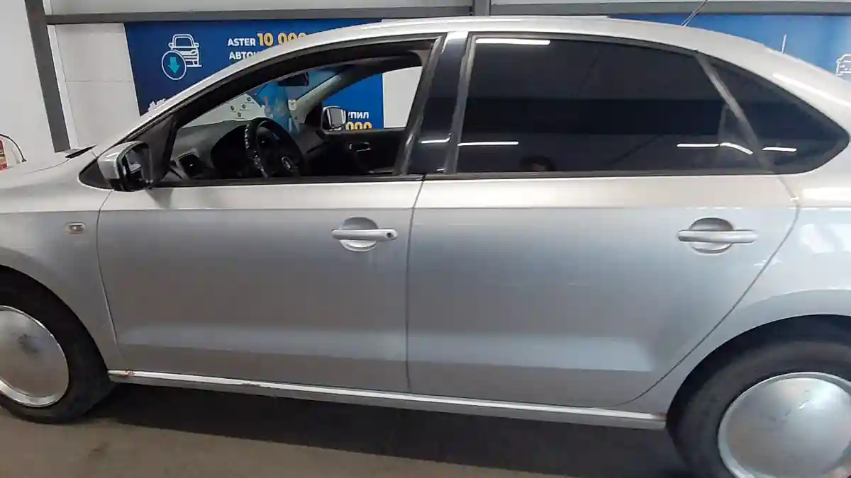 Volkswagen Polo 2011 года за 3 000 000 тг. в Астана