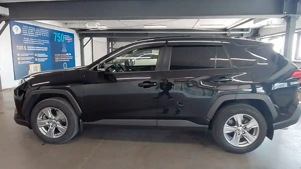 Toyota RAV4 2023 года за 15 000 000 тг. в Астана