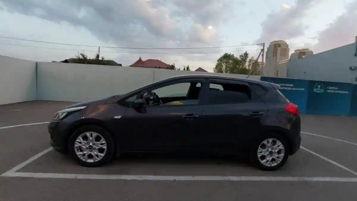 Kia Ceed 2013 года за 3 300 000 тг. в Шымкент