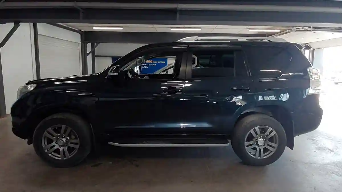 Toyota Land Cruiser Prado 2010 года за 18 800 000 тг. в Астана