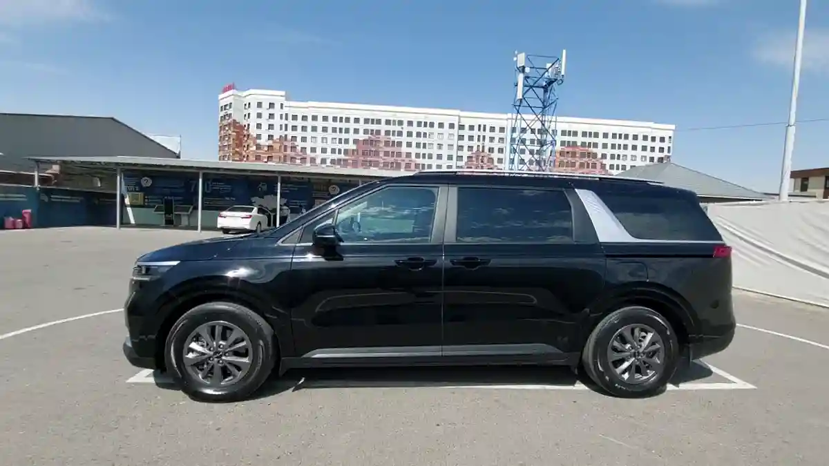 Kia Carnival 2023 года за 18 000 000 тг. в Шымкент