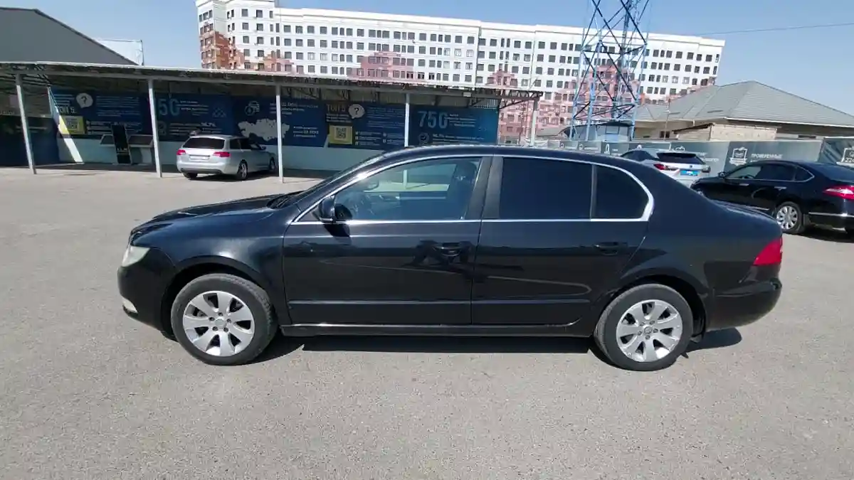 Skoda Superb 2012 года за 4 000 000 тг. в Шымкент