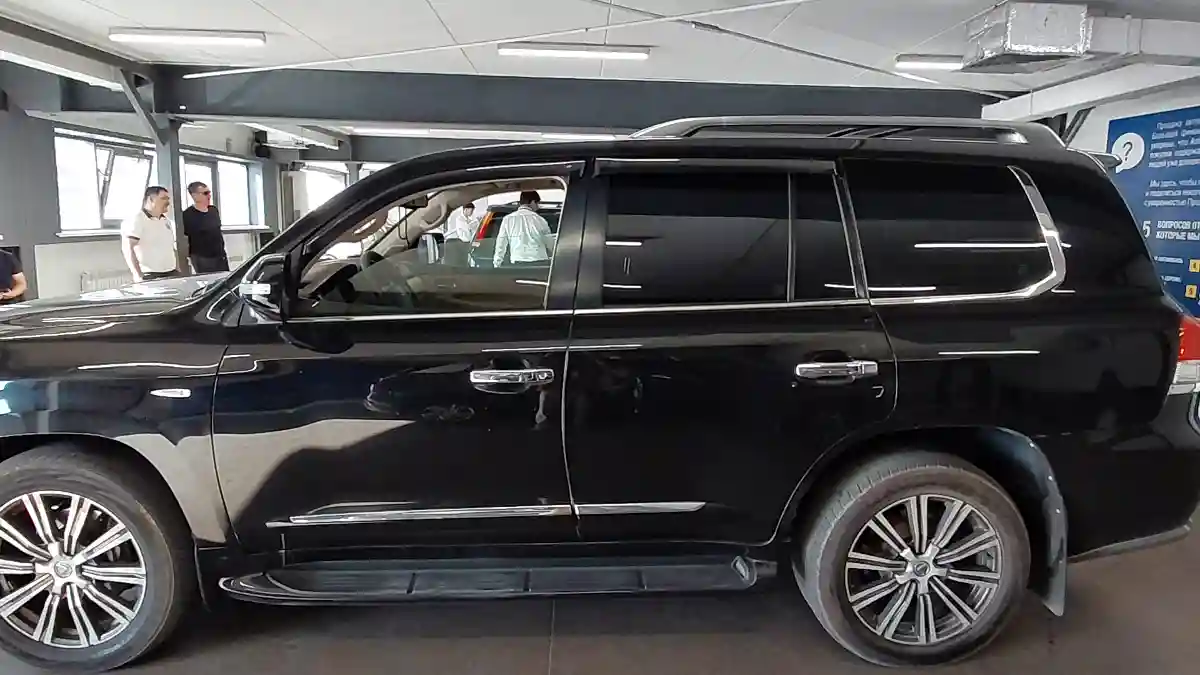 Lexus LX 2008 года за 17 000 000 тг. в Астана
