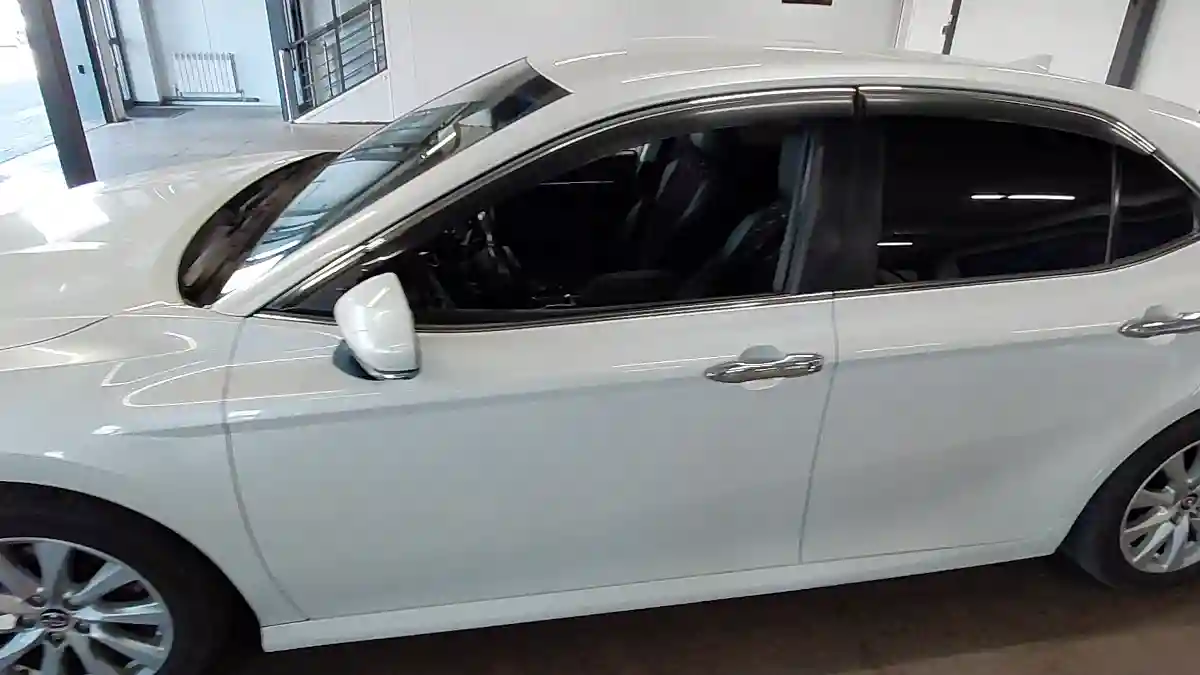 Toyota Camry 2020 года за 13 000 000 тг. в Астана