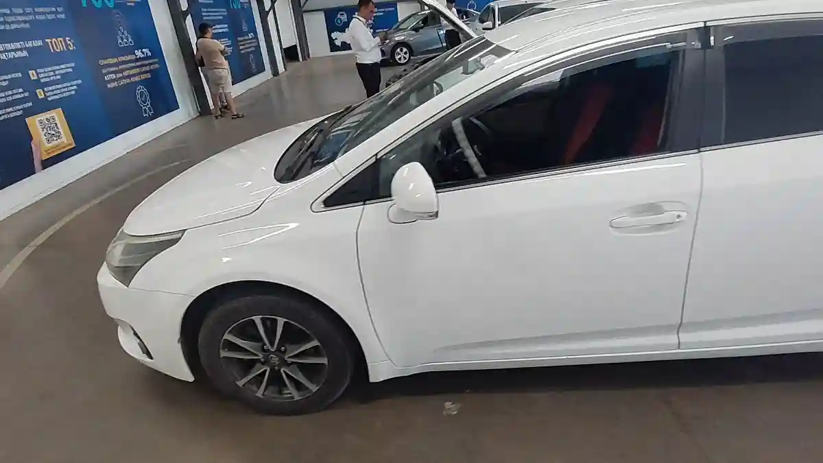 Toyota Avensis 2012 года за 6 800 000 тг. в Астана