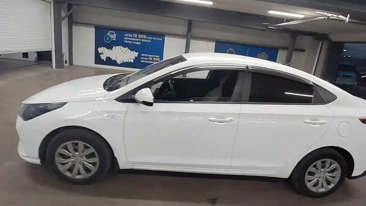 Hyundai Accent 2020 года за 6 600 000 тг. в Астана