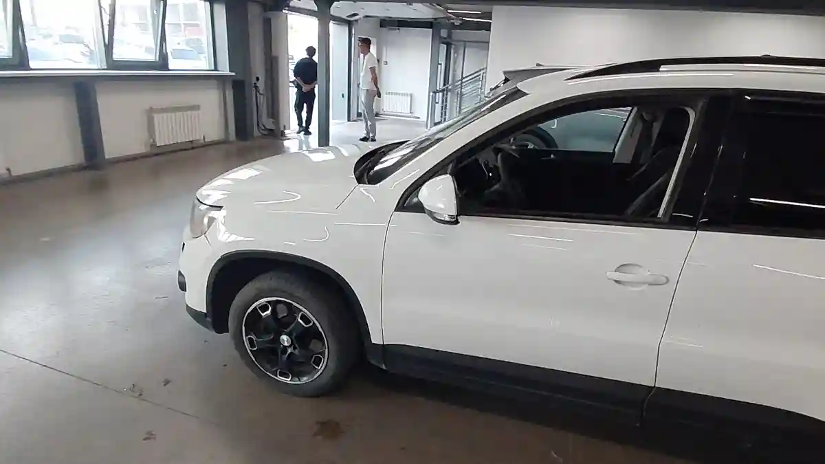 Volkswagen Tiguan 2016 года за 4 800 000 тг. в Астана