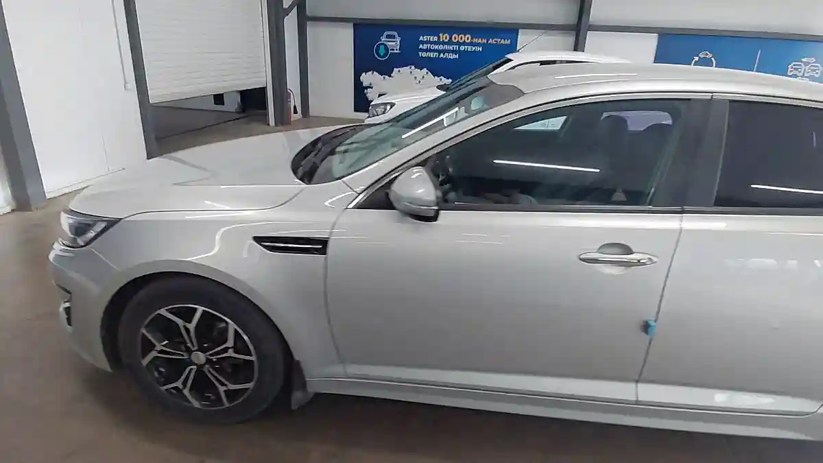 Kia K5 2015 года за 7 500 000 тг. в Астана
