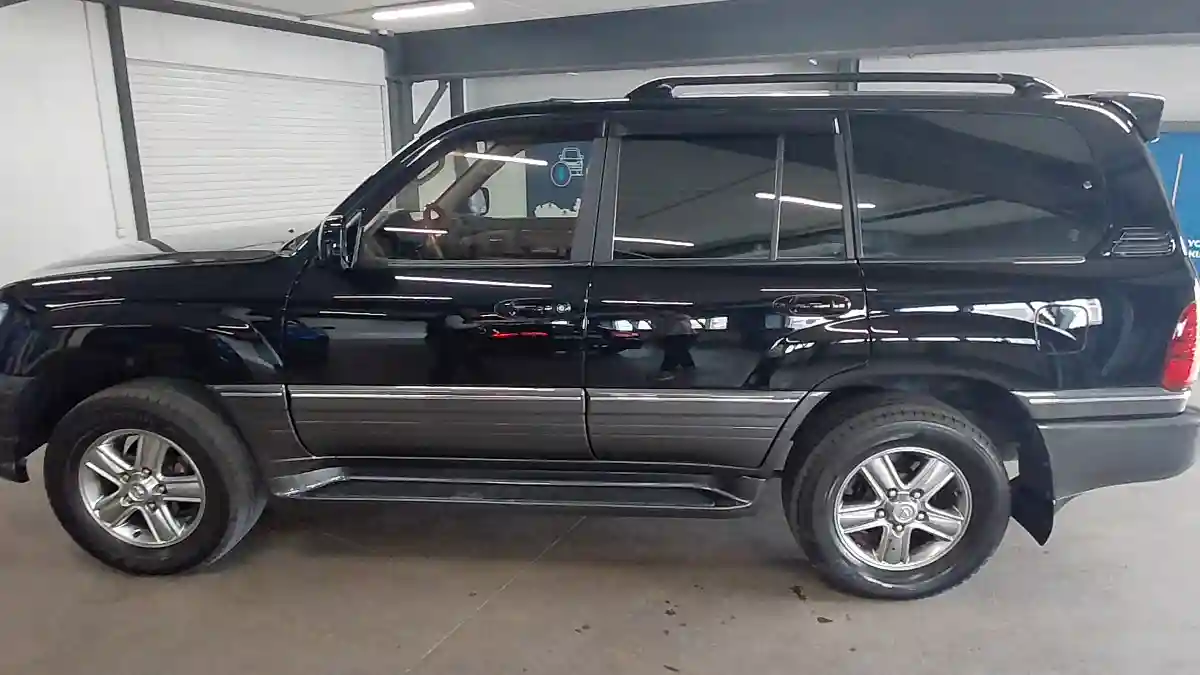 Lexus LX 1998 года за 9 000 000 тг. в Астана