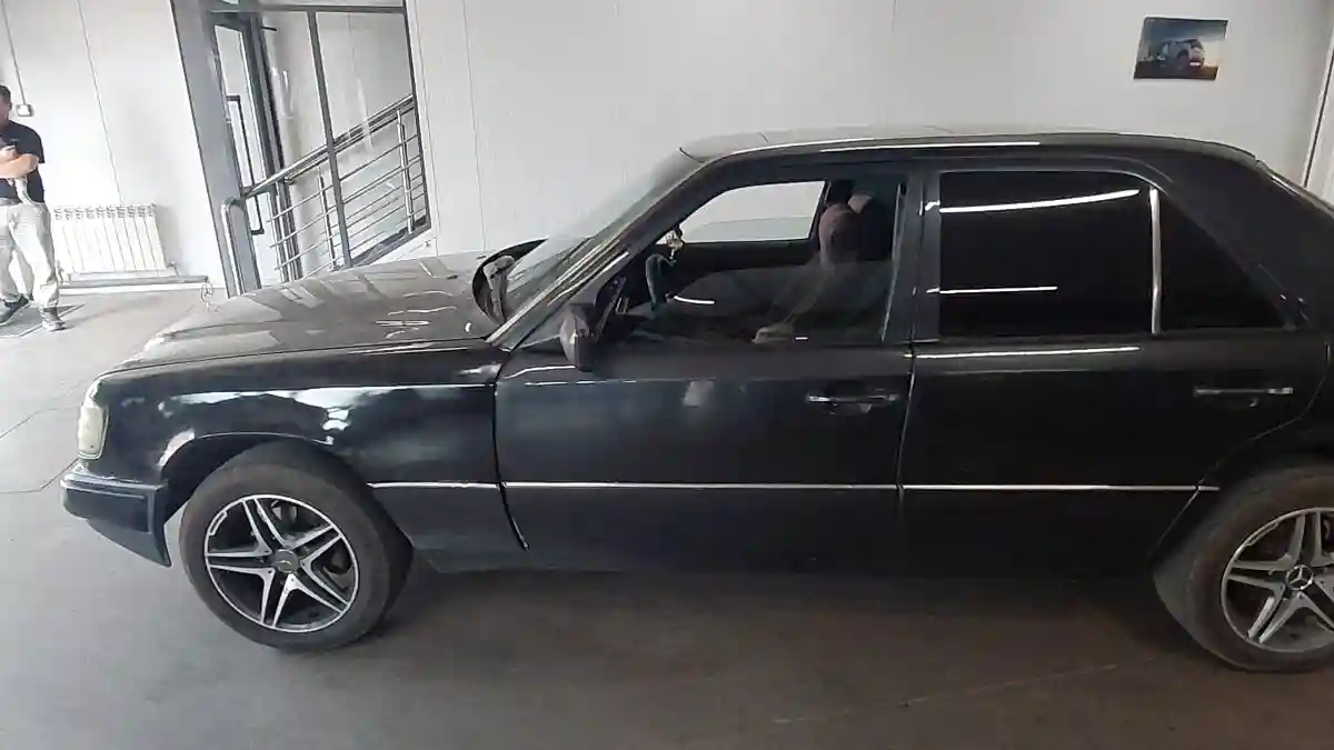 Mercedes-Benz E-Класс 1993 года за 1 500 000 тг. в Астана