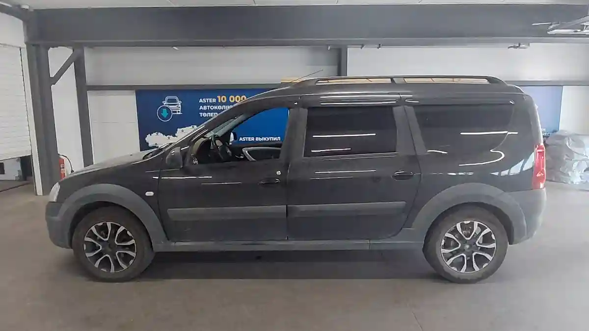 LADA (ВАЗ) Largus Cross 2015 года за 3 900 000 тг. в Астана