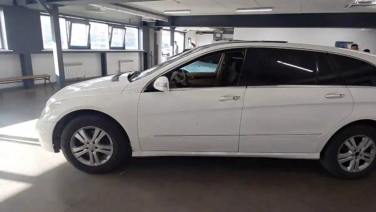 Mercedes-Benz R-Класс 2006 года за 3 500 000 тг. в Астана
