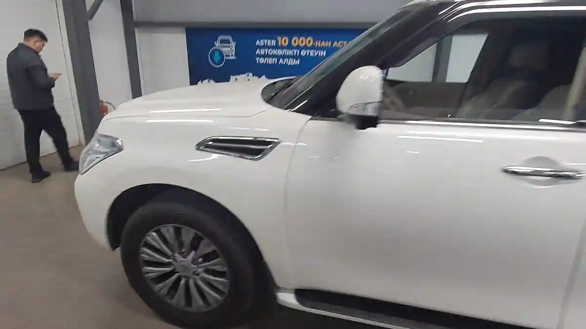 Nissan Patrol 2013 года за 14 000 000 тг. в Астана
