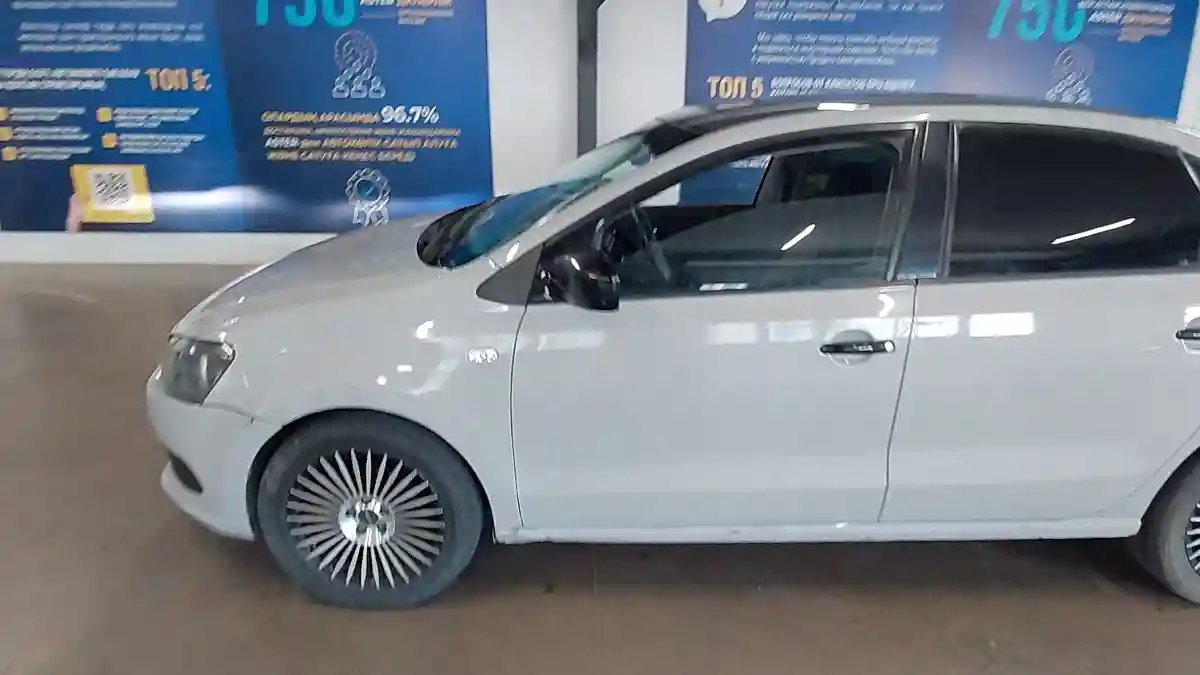 Volkswagen Polo 2014 года за 3 800 000 тг. в Астана