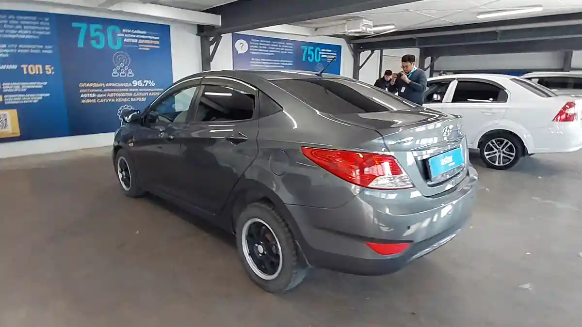 Hyundai Solaris 2013 года за 5 000 000 тг. в Астана