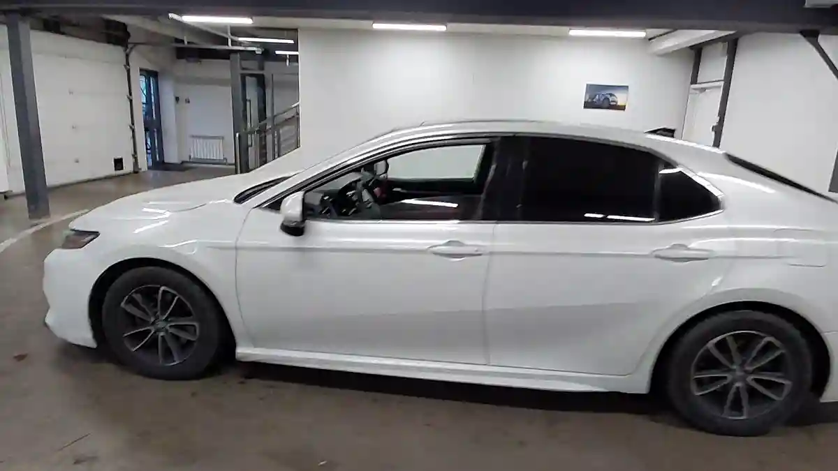 Toyota Camry 2018 года за 15 000 000 тг. в Астана