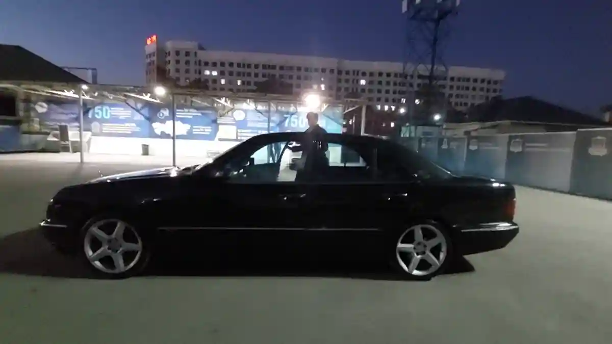 Mercedes-Benz E-Класс 2002 года за 3 500 000 тг. в Шымкент