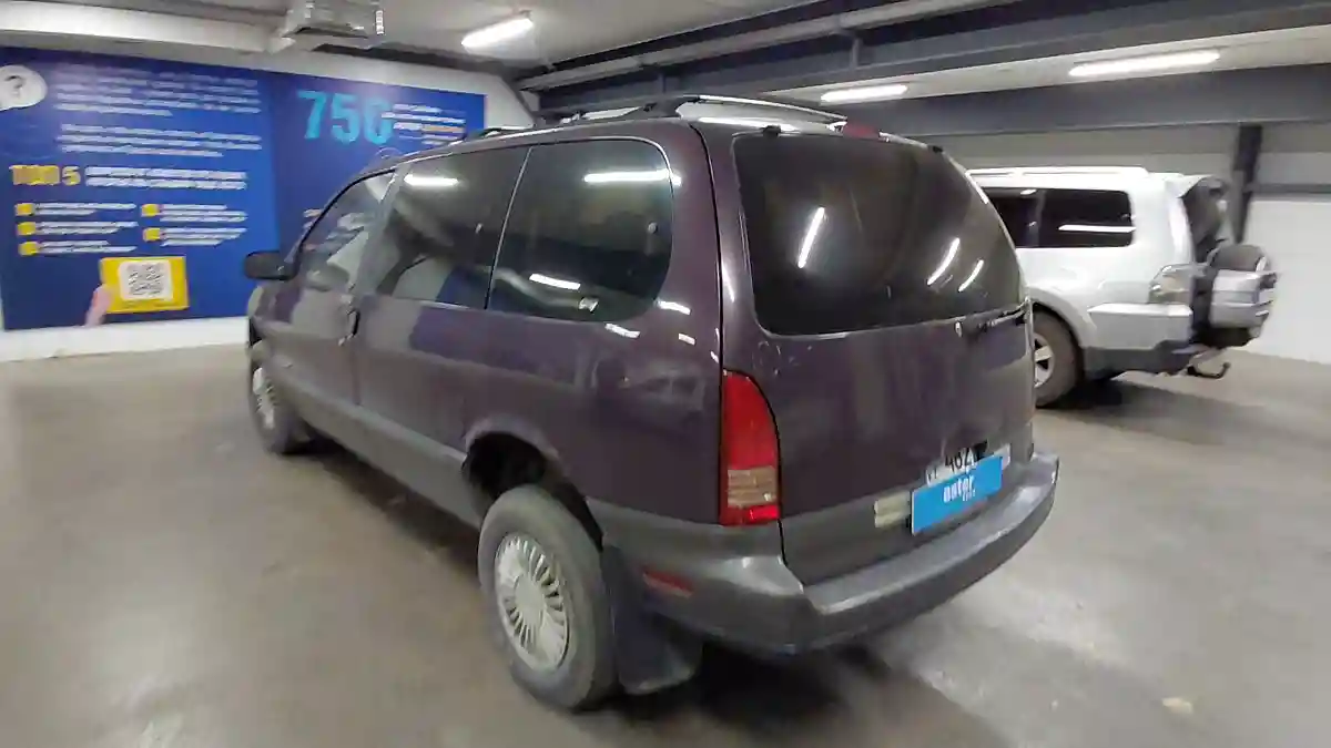 Nissan Quest 1995 года за 3 500 000 тг. в Астана