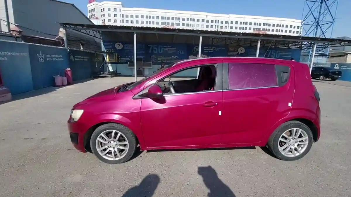 Chevrolet Aveo 2013 года за 2 000 000 тг. в Шымкент