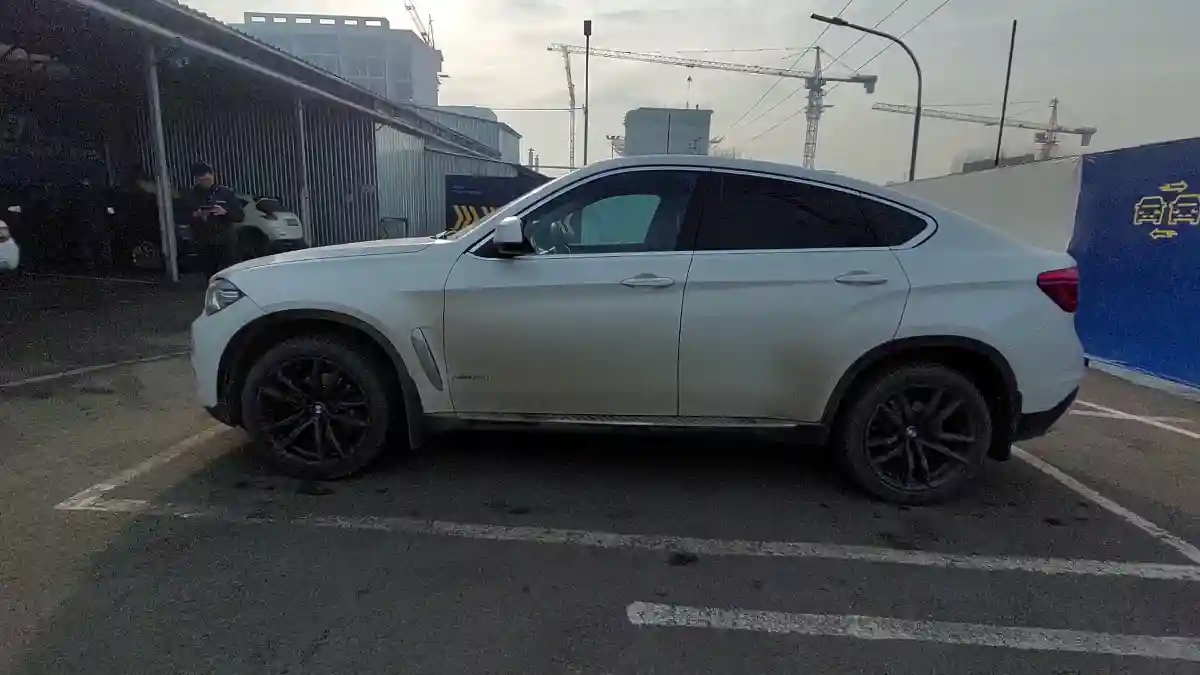 BMW X6 2015 года за 20 000 000 тг. в Алматы
