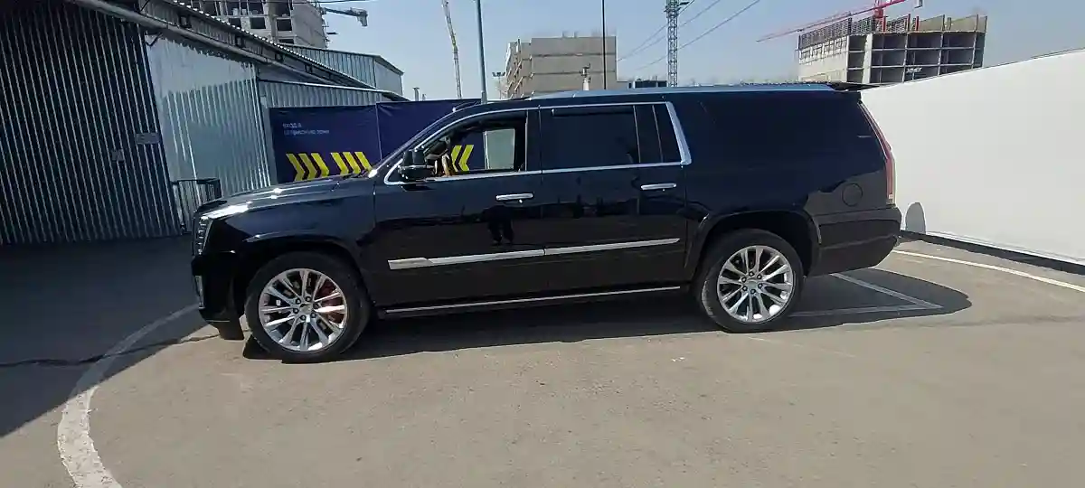 Cadillac Escalade 2020 года за 42 000 000 тг. в Алматы