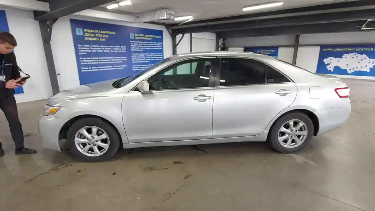 Toyota Camry 2010 года за 7 000 000 тг. в Астана
