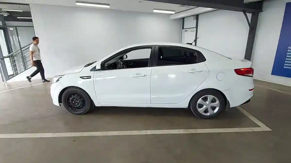 Kia Rio 2017 года за 5 500 000 тг. в Астана
