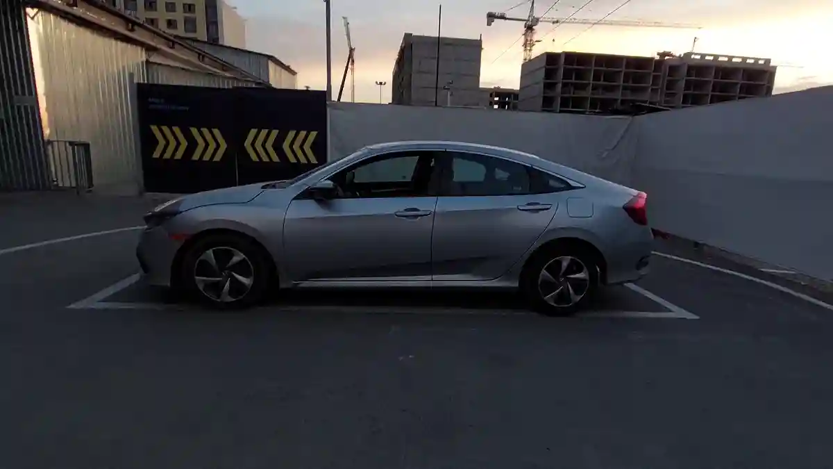 Honda Civic 2021 года за 10 000 000 тг. в Алматы
