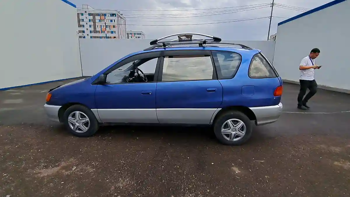 Toyota Ipsum 1996 года за 3 000 000 тг. в Алматы