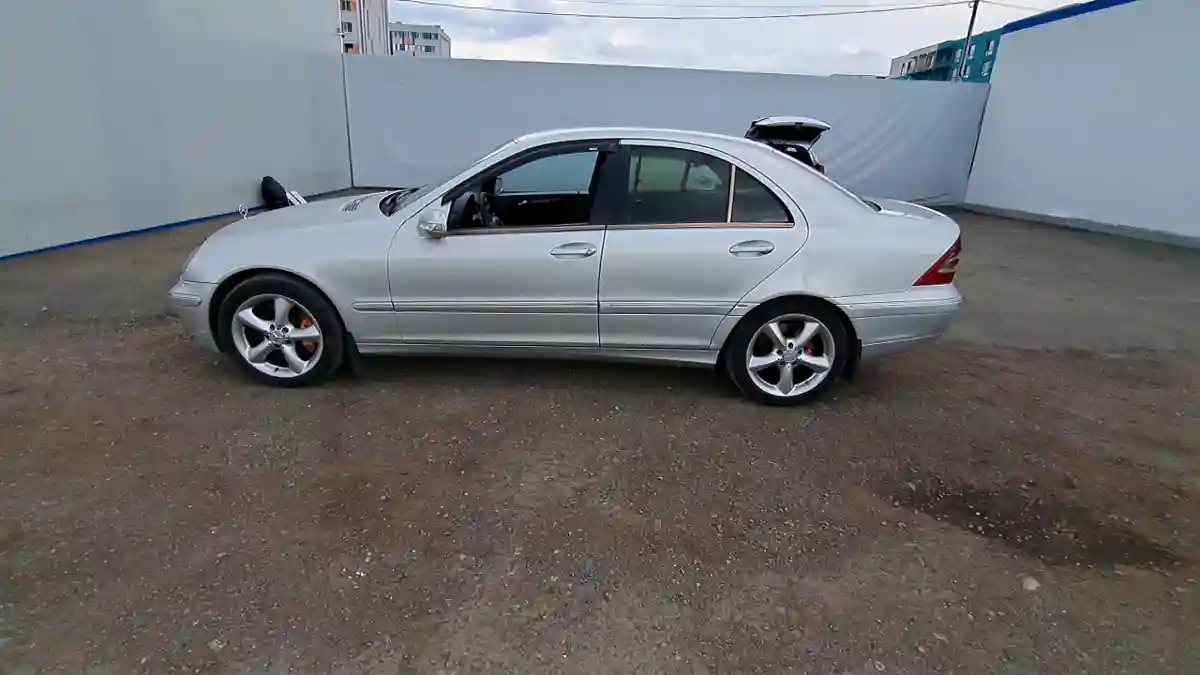 Mercedes-Benz C-Класс 2000 года за 3 800 000 тг. в Алматы