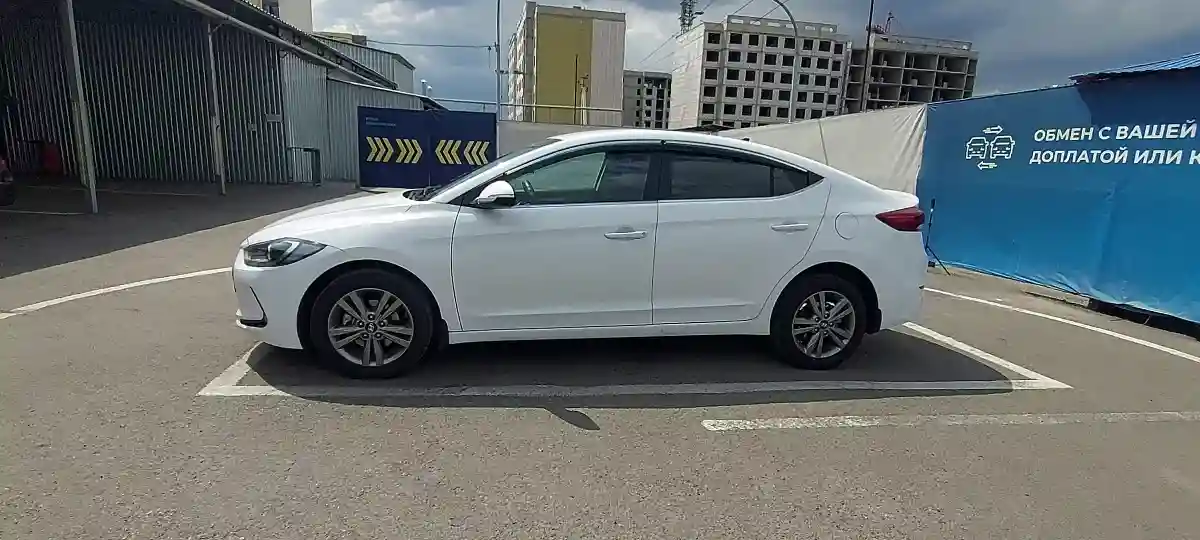 Hyundai Elantra 2017 года за 9 000 000 тг. в Алматы