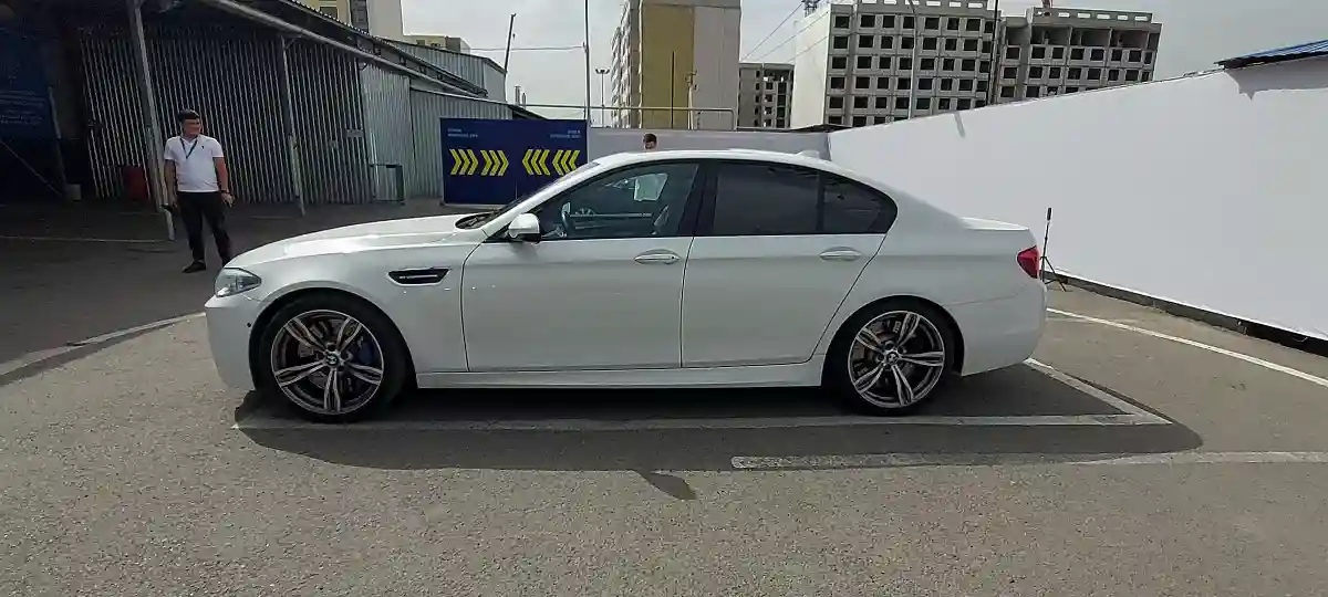 BMW M5 2015 года за 22 000 000 тг. в Алматы